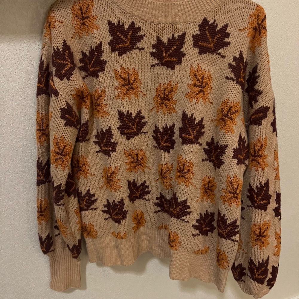 Autumn Leaf Patterned Sweater in Beige and Brown